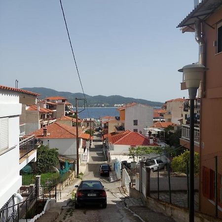 Neos Marmaras Holiday 1 Экстерьер фото